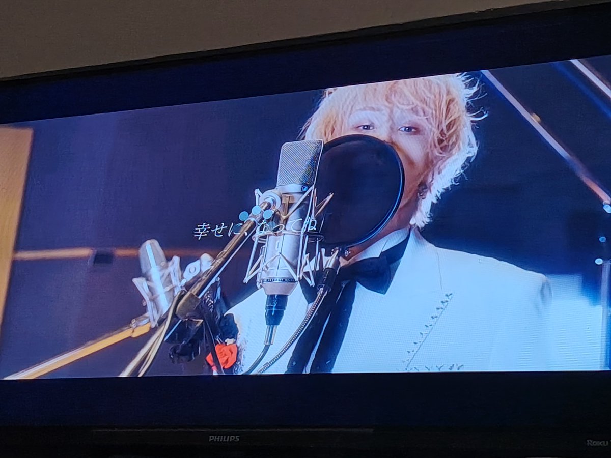 RrosLizzie's tweet photo. Estaba escuchando su música y se detuvo en esta parte, tomándome por sorpresa, lo tomé como una señal y terminé llorando 🥀

Esa frase y esa mirada 🥺 https://t.co/8tbuJJwYaw