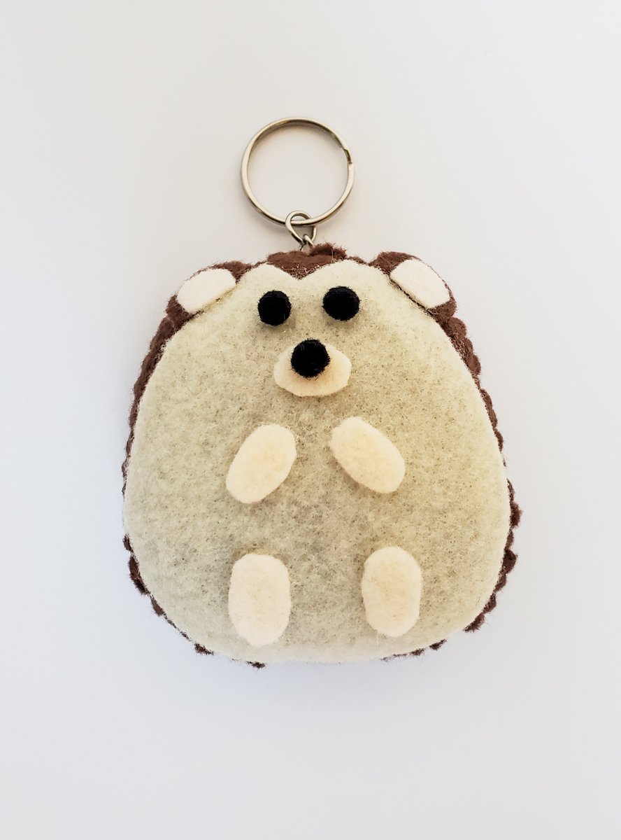 MinimalAbstrac1's tweet photo. #Woodland Creatures 🦊🦔🦌🌲🍁 Felt #Accessories
https://t.co/QB8Bj0wLbl
#etsyfinds #handmadehour #uniquegifts #giftsforkids #womaninbizhour #CraftBizParty #AutumnVibes #FallMood #holidayseason #AnimalLovers #naturelover #hedgehog #fox #Keychains #TuesdayFun https://t.co/w10PHYdICB