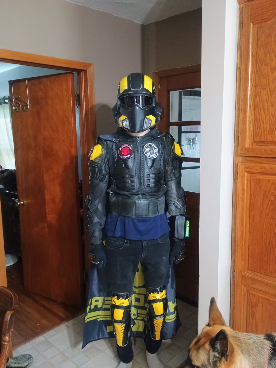 Luke85032423191's tweet photo. In honor of my dog who recently passed away, I am naming my homemade Helldivers armor "Shepherd's Armor". 
RIP Tundra. https://t.co/eKBSDWbYyz