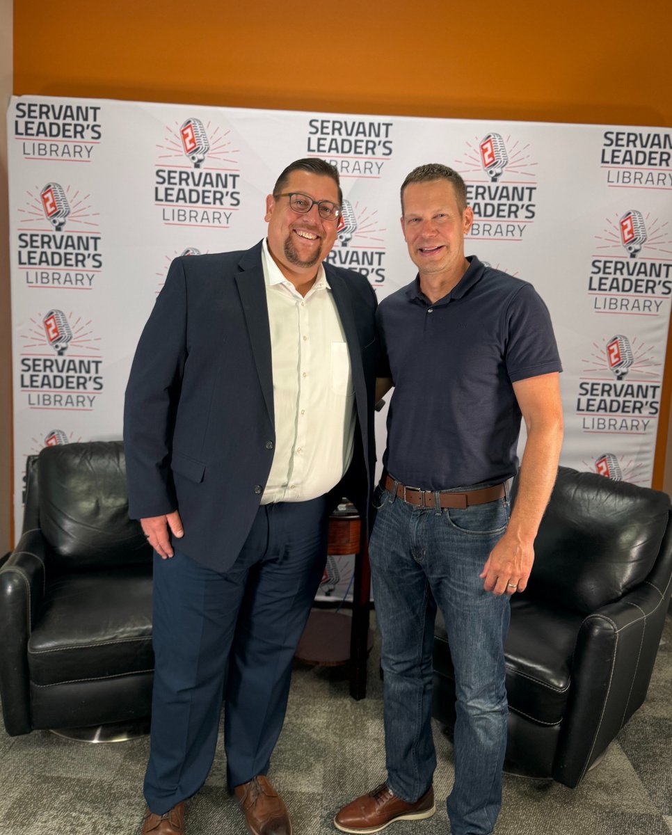ONE2ONEInc's tweet photo. What if protecting your business starts with protecting your people?

This Thursday on Servant Leader’s Library, Nicholas Paulukow sits down with Dave Spangler to talk leadership, family, entrepreneurship, and what it means to put people first.

#ServantLeadership #ONE2ONE https://t.co/3wyeM8RKUT