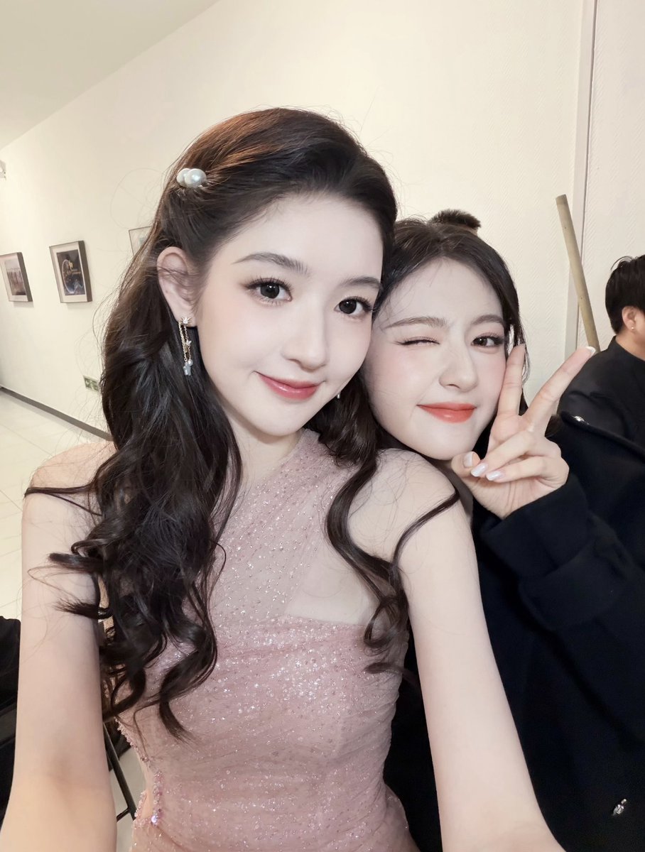 Cloudy528's tweet photo. #李兰迪0902生日快乐 
태어날때부터 완벽한 란디야 생일축하해🧸💕💕 https://t.co/JE4n7HHtBD