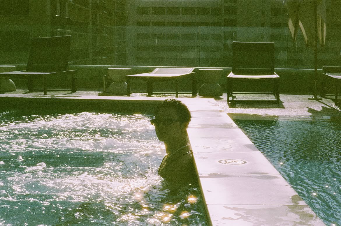 mtchainz's tweet photo. HOLY SHIT HYUNWOOK???? https://t.co/eNAn17JEYS
