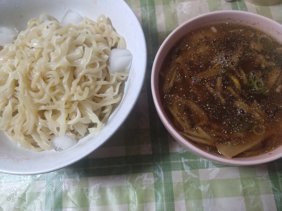 Shota_FASTARC's tweet photo. 鍛えて自作の小三郎、生姜つけ麺。90%の再現率。#ASICS #ランキーパー https://t.co/j5zAhCX01V
