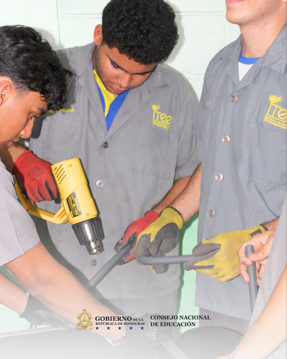 CONED_HN's tweet photo. Visitamos la @FundacinHondur1 en San Pedro Sula para conocer el ITEE y dar seguimiento a proyectos de innovación educativa. 

Conocimos “Honduras Investiga”, una propuesta para ampliar el acceso a la educación en línea y reducir brechas educativas.

#CONED #Educación https://t.co/nFfXw1nWV3