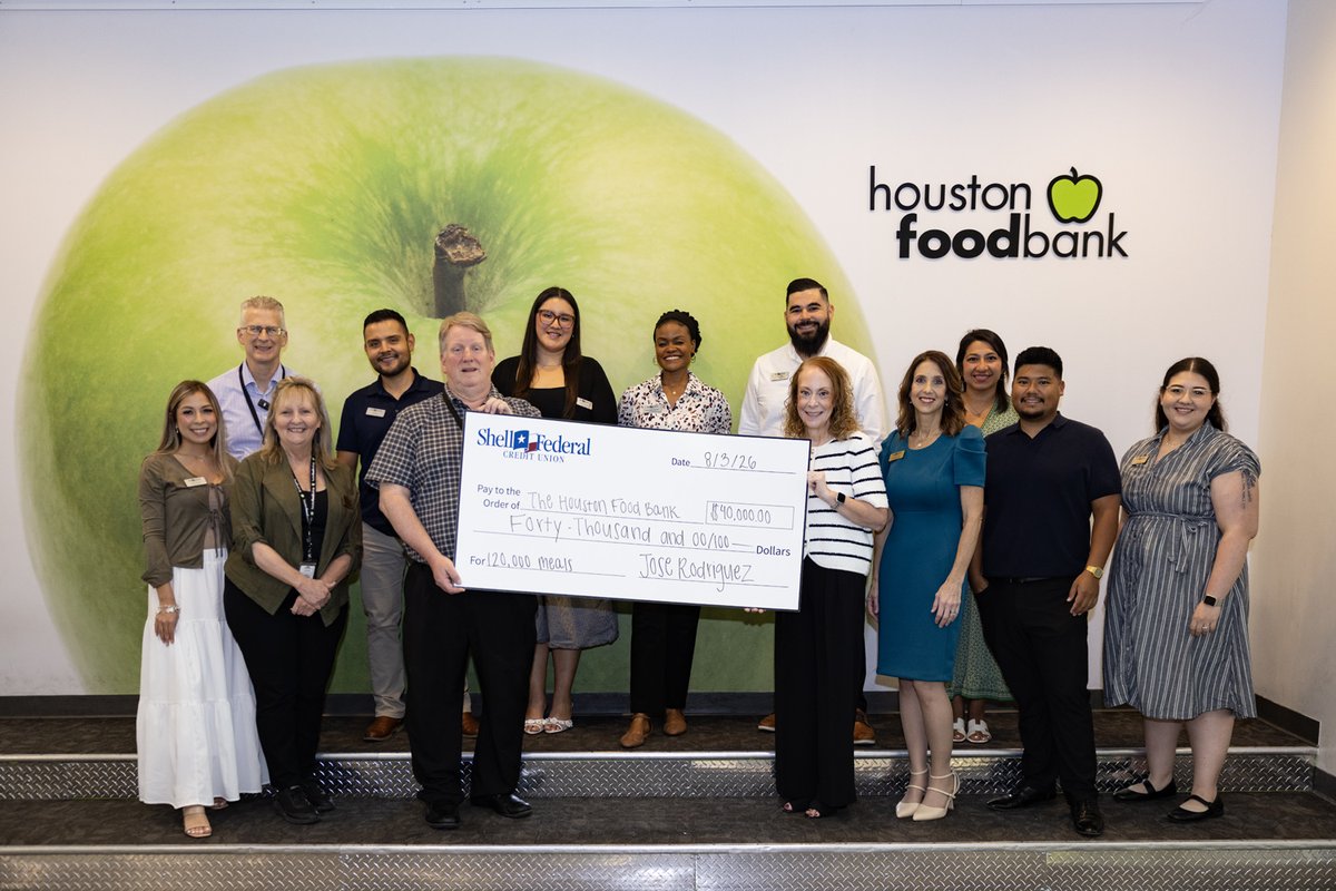 shellfcu's tweet photo. Shell FCU, in partnership with Visa, is proud to donate $40,000 to the Houston Food Bank, helping provide approximately 120,000 meals to neighbors experiencing food insecurity across our region. 💙

#ShellFCU #YourStoryMatters #HoustonFoodBank https://t.co/BK2yo5rVqx