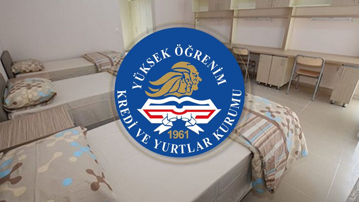 gdevirecek111's tweet photo. Saraylarda Ziyafet, Yurtlarda Sefalet!

Aylık 1290 TL olan KYK yurt ücretleri, yeni zamla beraber 1590 TL yapıldı. Öğrencileri aylık 4000 TL bursla yaşamak zorunda bırakanlar, dönem başlarken bursa zam yapmadan yurt ücretlerine zam yapmayı tercih ediyor.

Bursuyla yurt ücretini ödeyen bir öğrencinin elinde kalan para günlük 88 TL’ye denk geliyor. Saraylarında yaşayanlar öğrencileri bu sefalete mahkûm ediyor.

Güvenli, nitelikli, ücretsiz yurt talebimizi tekrardan yineliyoruz. Yarattığınız bu sefalet düzenine biat etmeyeceğiz!