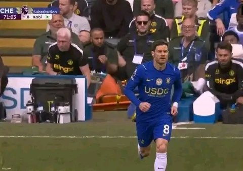 AFC_Zeeon's tweet photo. Scenes when Lavia gets injured during the game on Sunday😂😂😂 https://t.co/oLBLTSIKzz