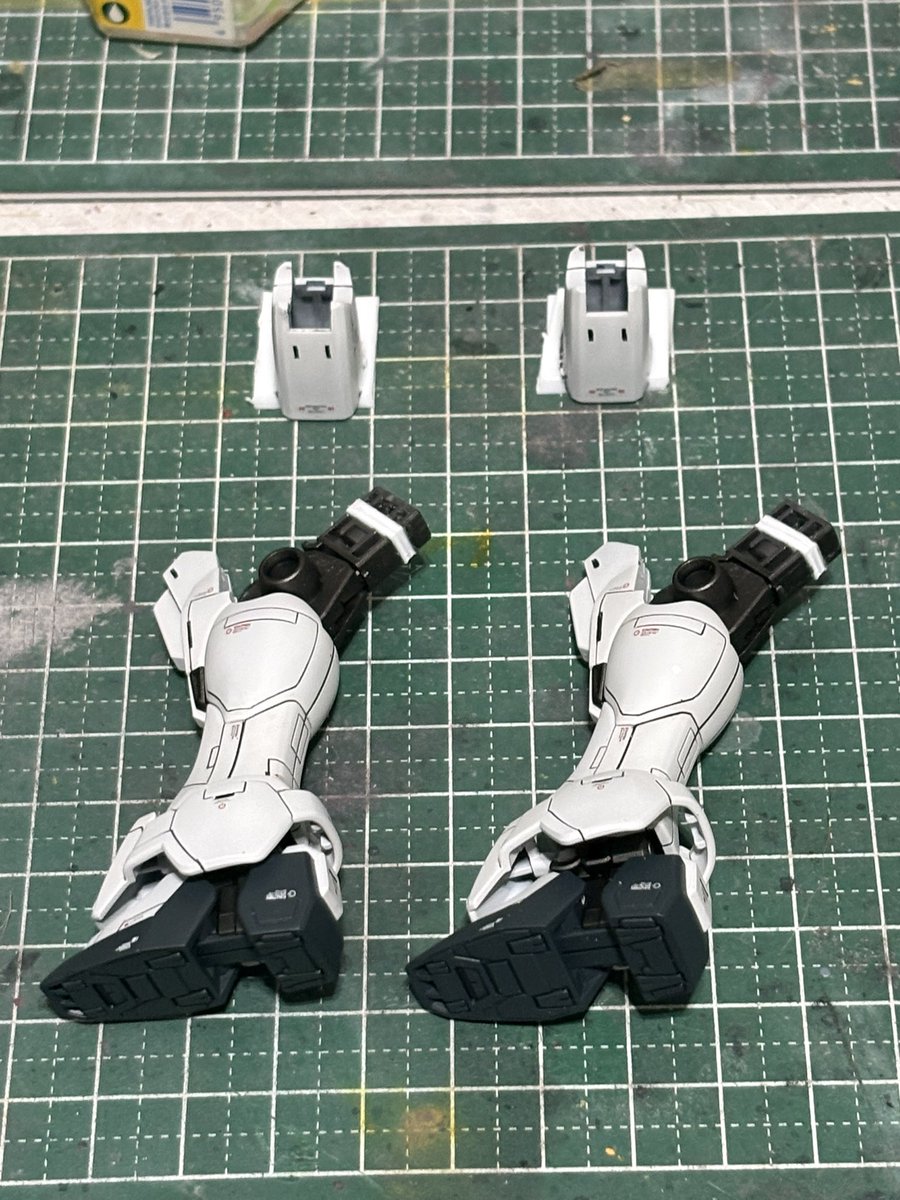 gunpla_c's tweet photo. 完成写真で見たら足が短かったので延長。

＃サンドロック改EW https://t.co/4rNeKegrmp