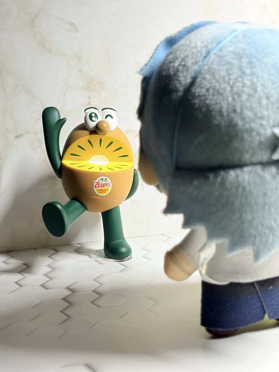 Hanada908's tweet photo. 未知との遭遇…🥝 https://t.co/rpKz2TgUDB