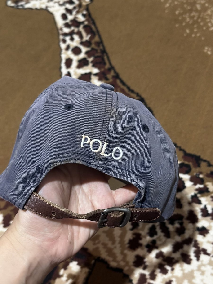 illeenbreak's tweet photo. Polo Cap 🧢 

FYI : สีซีดมาก ปีกหมวกเหลือง และรอยเหลืองเปื้อนเป็นจุด ๆ  สภาพค่อนข้างผ่านการใช้งาน ถ้าไม่ซีเอาไป

📍Price 50 ฿ อันนี้รวมส่งให้เลย🗯️

#ส่งต่อ #ส่งต่อเสื้อผ้า #เสื้อผ้ามือสอง #เสื้อผ้ามือ2 #โล๊ะตู้เสื้อผ้า #เสื้อผ้ามือสองสภาพดี #หมวกมือสอง #newera https://t.co/mSoXpYEYJP