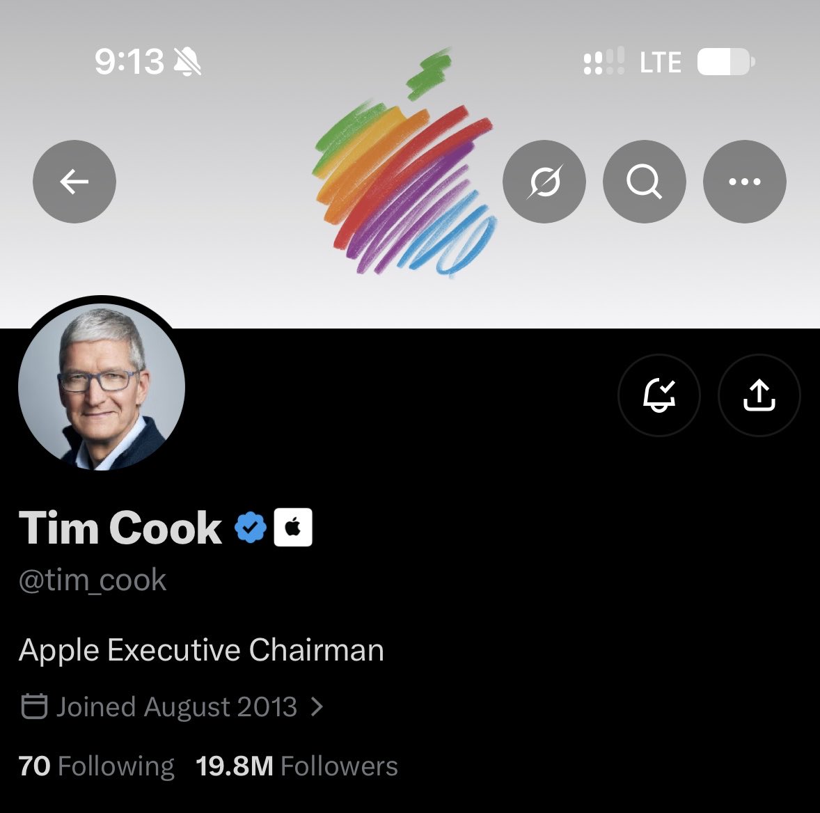 applefiles_'s tweet photo. New Apple CEO @johnternus &amp; Apple Executive Chairman @tim_cook https://t.co/n7hPey6CDc