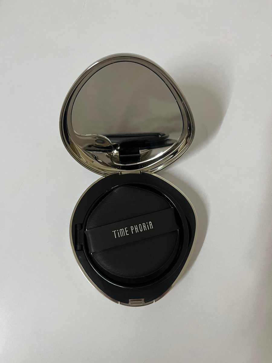 lucapeach_'s tweet photo. ปล่อยต่อคุชชั่น Time Phoria 00n blanc
— ราคา 230 บาทรวมส่ง 
*เหลือประมาณ 90% 

#ส่งต่อคสอ #ส่งต่อเครื่องสำอาง #เครื่องสำอางค์มือสอง #ส่งต่อคสอมือสอง #ส่งต่อเครื่องสำอางค์ #ส่งต่อคสอมือ2 #เครื่องสำอางมือสอง #สกินแคร์มือสอง #ส่งต่อสกินแคร์ https://t.co/31MBNOCpT1