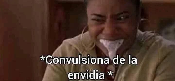 ShiopperWhopper's tweet photo. @GrindCulture_ Hasta le limpio el sudor, todo un caballero https://t.co/LDJNxsiE6g