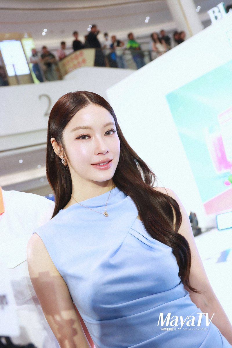 mayaonline2002's tweet photo. Snapshot #MAYATVOFFICIAL | น้ำตาล ทิพนารี #Namtantipnaree at “INTO THE FIZZERS WORLD: More Fizz…More Health”

NAMTAN BLACKMORES PARAGON
#BlackmoresFizzersxJimmySeaNamtan #น้ำตาลทิพนารี https://t.co/KN9UqKnuOs