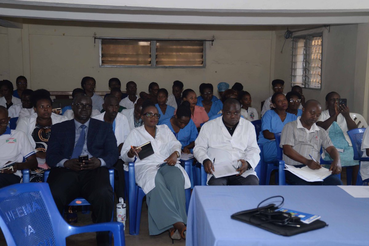 hprcinfo's tweet photo. Briefing sur l'hémophilie du personnel médical et paramédical de l'hôpital Prince Régent Charles,maladie peu connue mais grave de part ses conséquences. Un engagement au dépistage et au référence des cas au CHUK pour traitement a été pris. https://t.co/jUBVBbHiDr