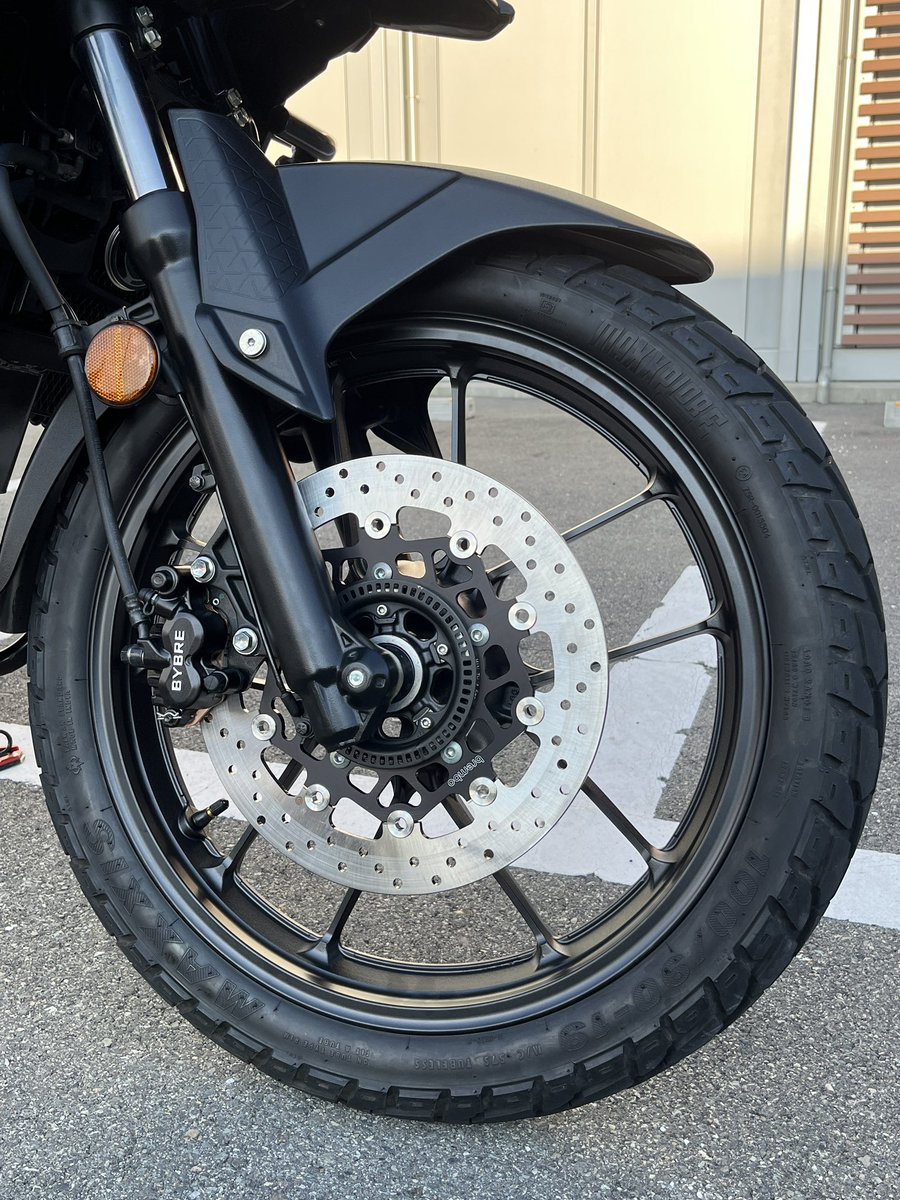 kitagawa20's tweet photo. Ｖストローム２５０ＳＸのフロントブレーキディスクローターを交換しました。

これでブレーキ問題は解決かな？！

しばらく乗ってみての結果まち。

#Vストローム250SX 
#Vストローム
#Vストローム250 https://t.co/43pNHDWiP9