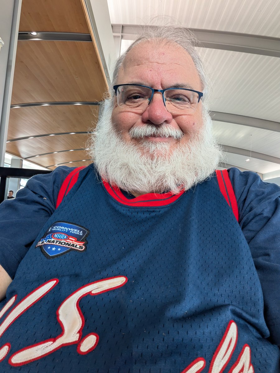 KevinLuttrell10's tweet photo. Starting leg one of my two leg journey to the 72nd Cornwell Quality Tools NHRA US Nationals. @WFORadio @LifesaDrag1320 @NHRA @RaceIRP #USNats https://t.co/CuyVuZZ4KP