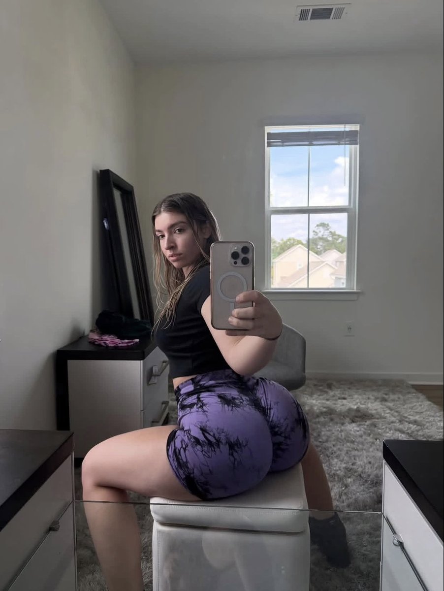 Carleycakee03's tweet photo. Do you love this 🥰😍 https://t.co/BWBbvdkRqk