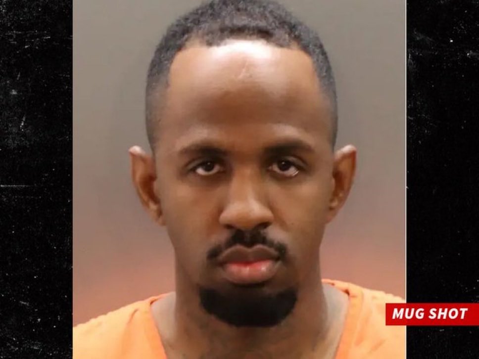 PolymarketBlitz's tweet photo. 🚨BREAKING: WR Daejon Love's mugshot has been released. 
(@TMZ) https://t.co/lGY1yF7pik