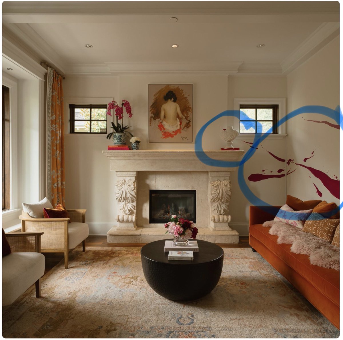 juliamarblefaun's tweet photo. This splatter would have been a terrible choice without the decapitated bust. You’d think attention to detail would come with an interior designed home. Not so fast, suckers! 😆
#VanRE #InteriorDesignFail #DesignFail https://t.co/MiIc42v014