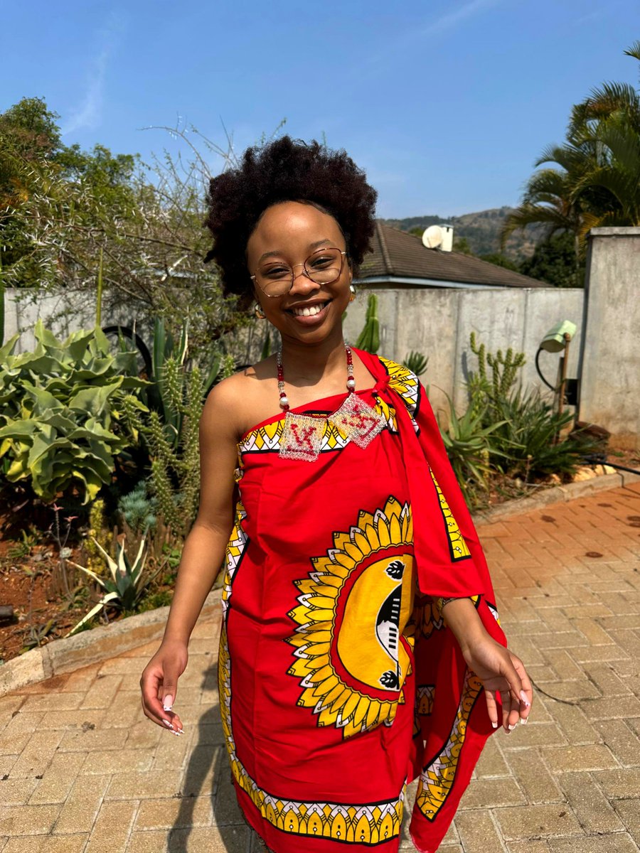 BuhleBakaNgwane's tweet photo. Gorgeous LaGoje
#buhle #intfombi #kuhlekwetfu #blessed #proudlyswati https://t.co/1B4O7xJP51