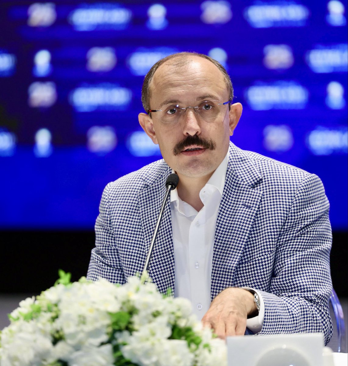 mehmedmus's tweet photo. AK Parti Samsun İl Başkanlığımızın İstişare ve Değerlendirme Toplantısı’na katıldık.

Samsunumuzun geleceğine yönelik çalışmalarımızı ve hedeflerimizi değerlendirdik.

Birlik ve beraberlik içerisinde, şehrimiz için çalışmaya kararlılıkla devam edeceğiz. https://t.co/dwhBlM1H6q