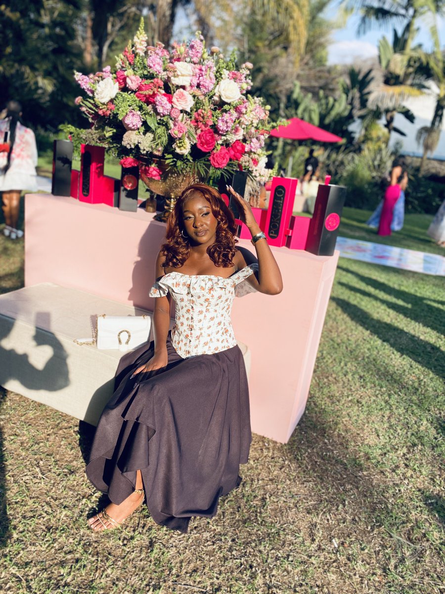 symplymichelle's tweet photo. I know hamusikuda kunzwa nezvazvo but this hair is available at the studio huyai mutenge chatova chikumbiro

+263716530594 https://t.co/Zi0TRDFonS