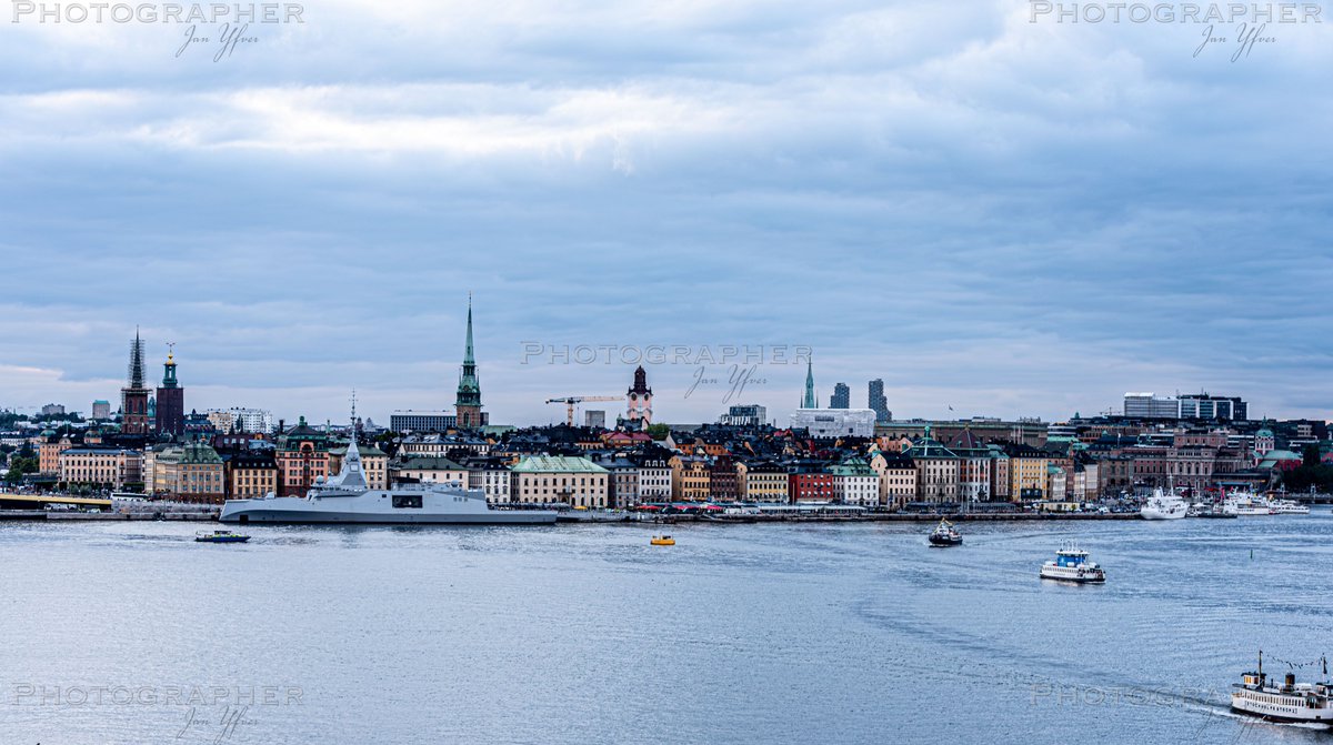 RockingPhotos's tweet photo. Sweden will buy 4 ships of the type FDI (Frégate de Défense et d'Intervention) for the staggering sum of 47 billion swedish krones. But the most interesting in this should be what is the different of selling and buying. We have selling of JAS 39 Gripen for over 100 billion swedish krones, we selling the swedish recoilles rifle Carl-Gustaf for almost 13 billion swedish krones, over that ammunition for Carl-Gustaf. The airflight Saab Global Eye have an order value of 90 billion swedish krones. Over this we selling submarin komponents and other naval system, advanced surveillance system, veichles manufactured BEA Systems Hägglund and a lot of other military technics, wepons, ammunition and much more for billions. 

This is good for the Swedish Navy.

So for all of you that only see the cost of these frigates, look around and get an overview. Don't see and hear for one way direction. 

#FleetBuilder @navalgroup   #försvaretsmaterielverk @Sverigesriksdag #NATO #FDI #StrongerTogether @Swedish_Navy