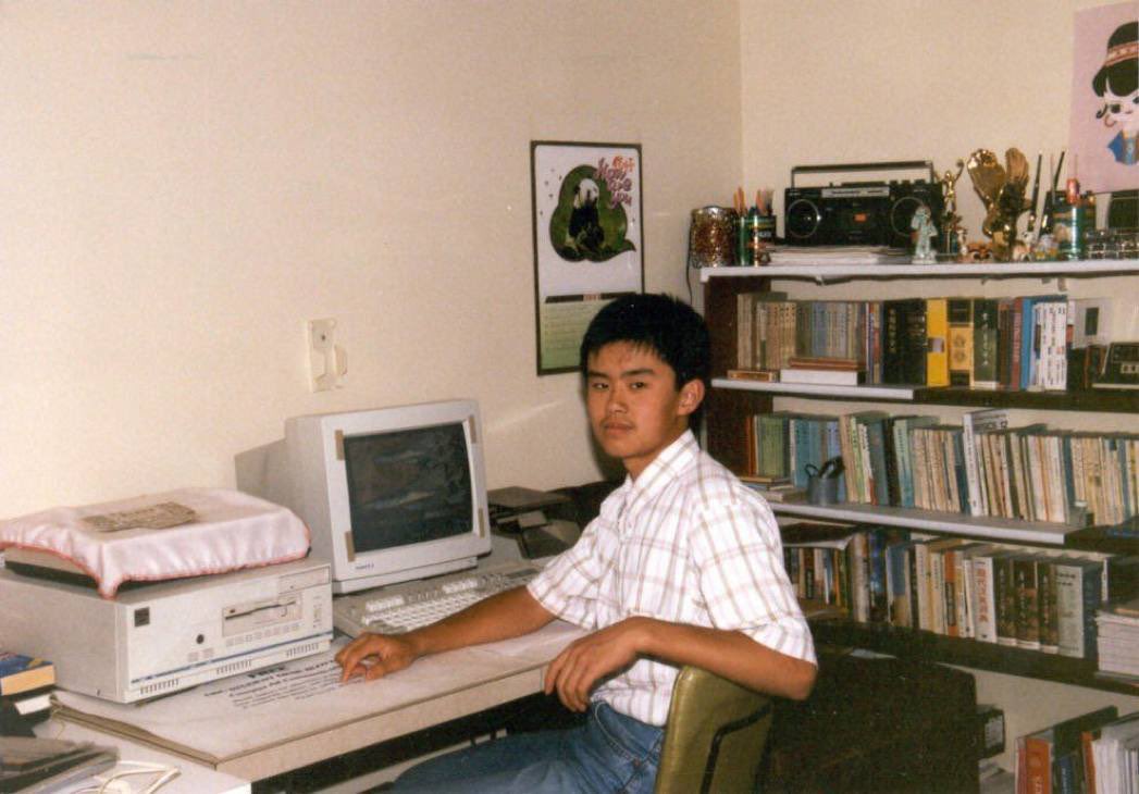 sunnysssidez's tweet photo. Every legend starts with something that sounds stupid.

Bill Gates dropped out of Harvard to build Microsoft.

Mark Zuckerberg left Harvard to bet on Facebook.

And in 2014, @cz_binance sold his apartment and put the money into Bitcoin.

His mother called him a “STUPID KID” for trading real estate for magic internet money.

Sometimes, the stupidest decisions only look stupid before they work.

The rest of the story is legendary.