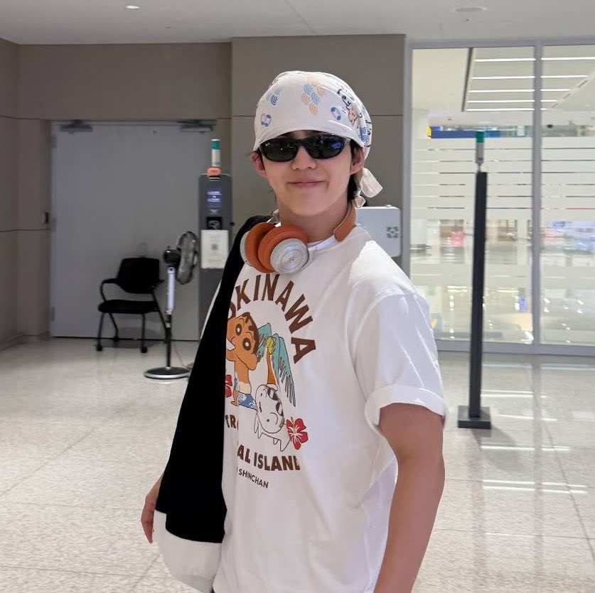 kkucouppang's tweet photo. WTS LFB OKINAWA SHINCHAN SHIRT

may gising pa ba? sa mga naghahanap ng shirt ni cheol, I already found a dupe sa 🍊app. it comes with different colors diiiin!!

🔗: https://t.co/4rwzPRhQjr https://t.co/VYMmcuRyua