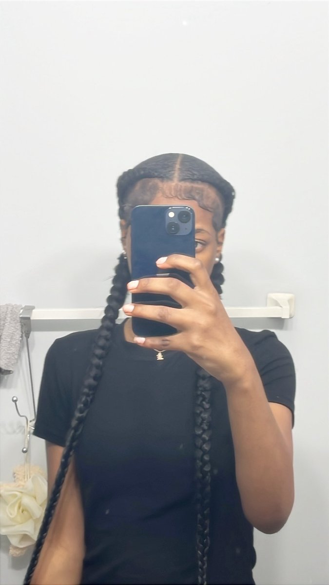 YannaThompson1's tweet photo. I’m too cute #pretty #brownskin https://t.co/ths45mkeCp