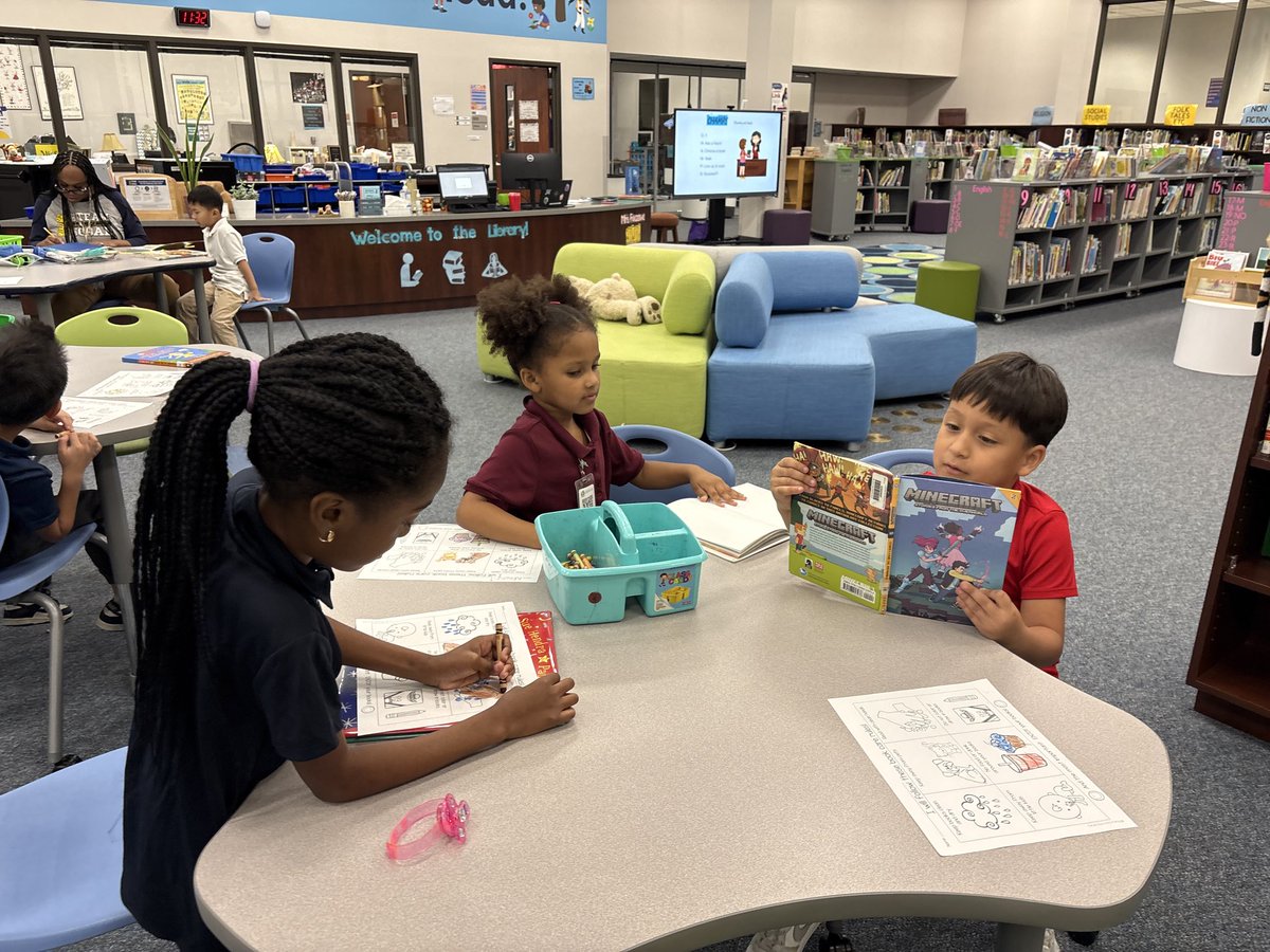 HicksLibrary's tweet photo. Annual lesson on taking good care of library books! #bookcare #1stgrade https://t.co/GtvyX6t10z