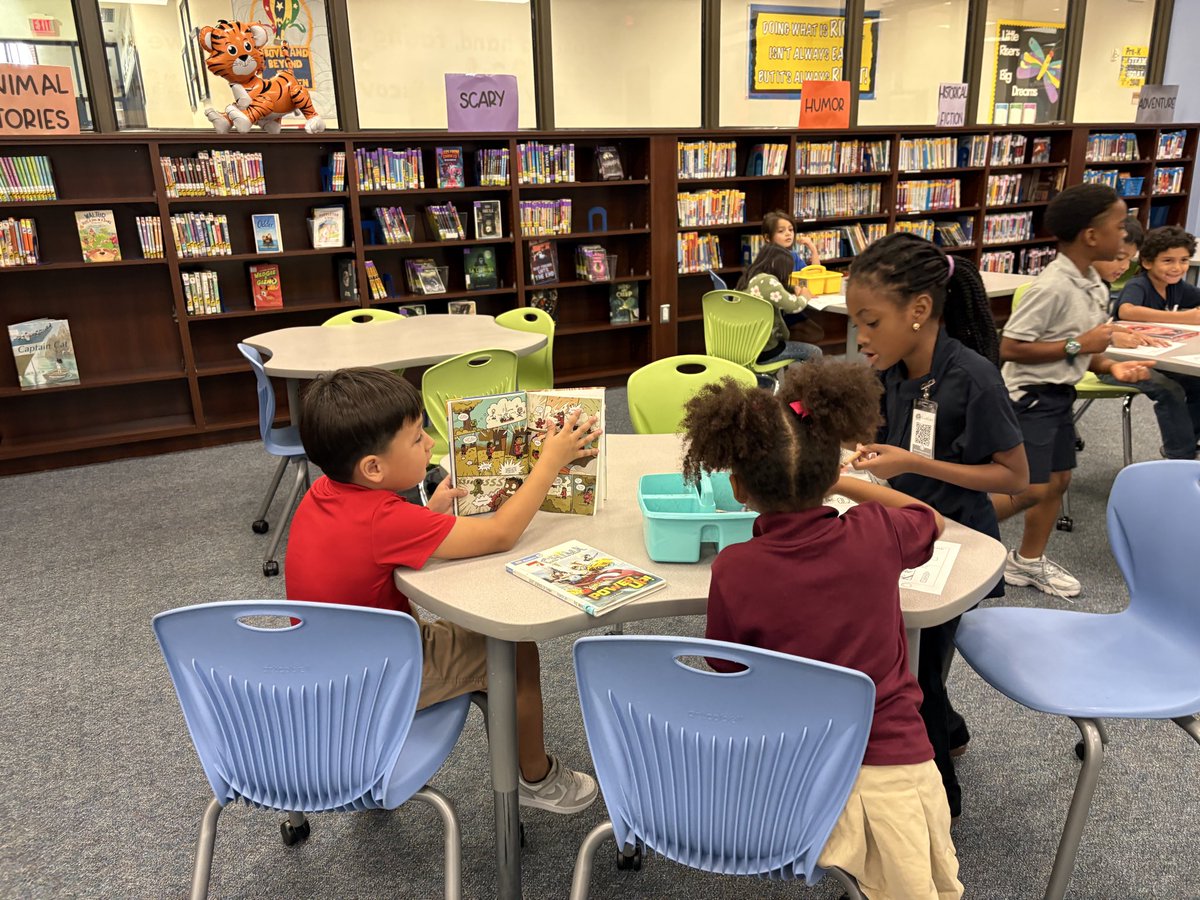 HicksLibrary's tweet photo. Annual lesson on taking good care of library books! #bookcare #1stgrade https://t.co/GtvyX6t10z