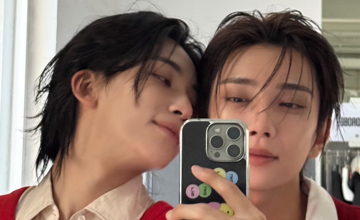 jihanhour's tweet photo. LIKE WTF! i cannot take this anymore!!!!! 😭😭

JIHAN!! https://t.co/ZVOzhPiwsk