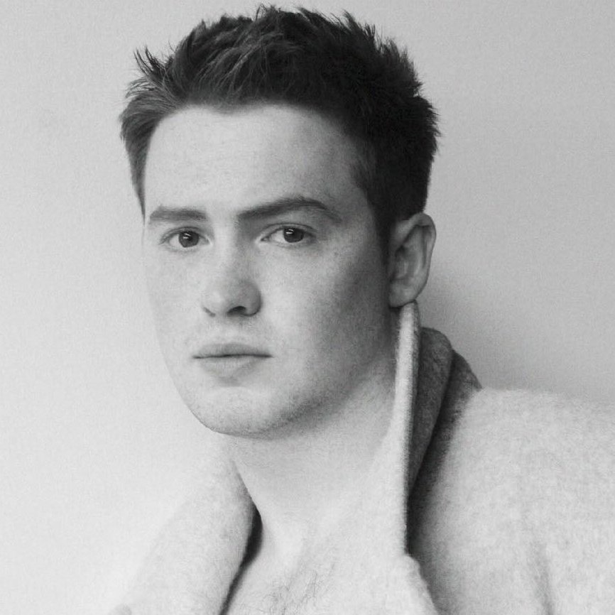 kconnorupdate's tweet photo. kit connor has inked a deal to star opposite diana silvers in "prǝppy," a true-crime film to be directed by janicza bravo ("zola")

based on an original screenplay by david levine and rose lichter-marck, "prǝppy" explores the summer of 1986 leading to the murder of recent high school graduate jennifer levin at the hands of robert chambers, a former manhattan private-school student, in new york's central park. the shocking crime — in which chambers was dubbed the "preppy killer" — captivated a generation and put privilege, class, and sex on trial

🔗: https://t.co/aczVzY01kW