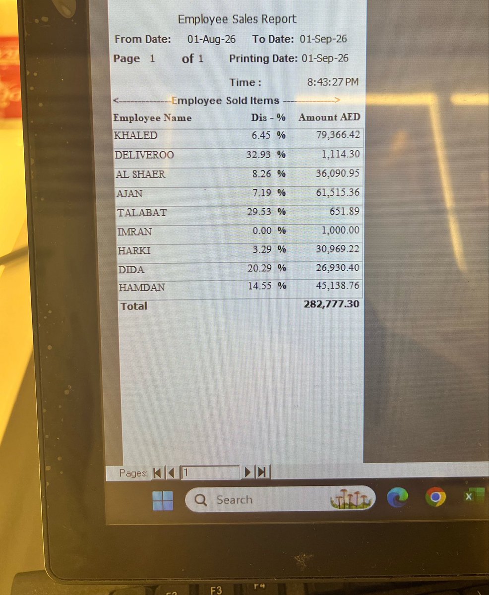 l01taX1's tweet photo. انا جاي هنا احل مشكله 🥱
*بصوت شارموفرز* https://t.co/toFvUDMves