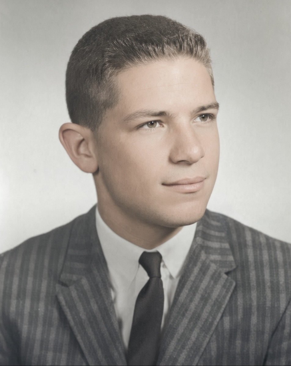 KoreyG80's tweet photo. New York Marine Corporal Michael Carroll was KIA on September 1, 1966 in South Vietnam. Michael was 21 years old with Mike Company, 3rd Battalion, 1st Marines. Remember Michael today. Semper Fidelis #American Hero.🇺🇸 https://t.co/S3GAdFDicy