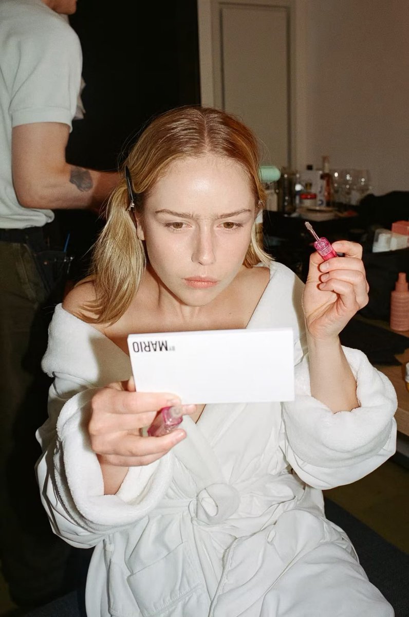 hoeferlefiles's tweet photo. i would die for her https://t.co/s1s5svACPn