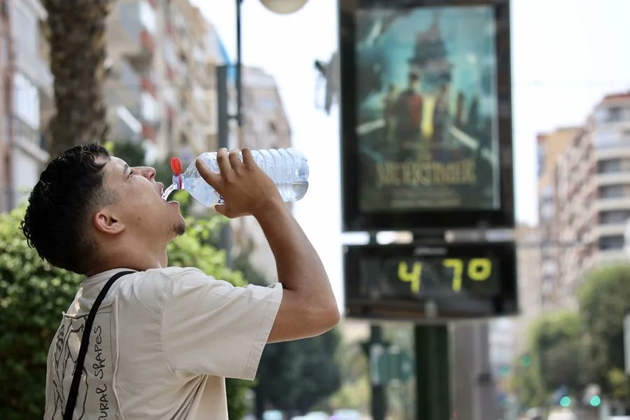 CubanoYoe's tweet photo. España alcanzó un récord de mortalidad por calor con 5 232 fallecimientos estimados https://t.co/4GeyhuL1Sk https://t.co/YgOF5amQ9m