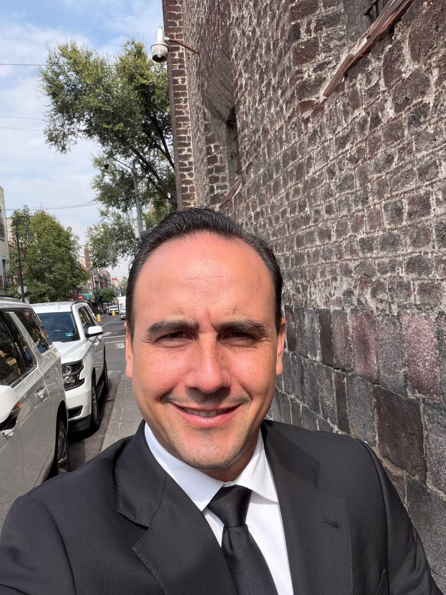 manolojim's tweet photo. Llegando de chamba a la CDMX 🤠💪🏼 https://t.co/TpAfVClikI
