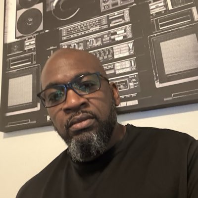 bigskipadoo's tweet photo. #NewProfilePic https://t.co/IaeTHKRvNv