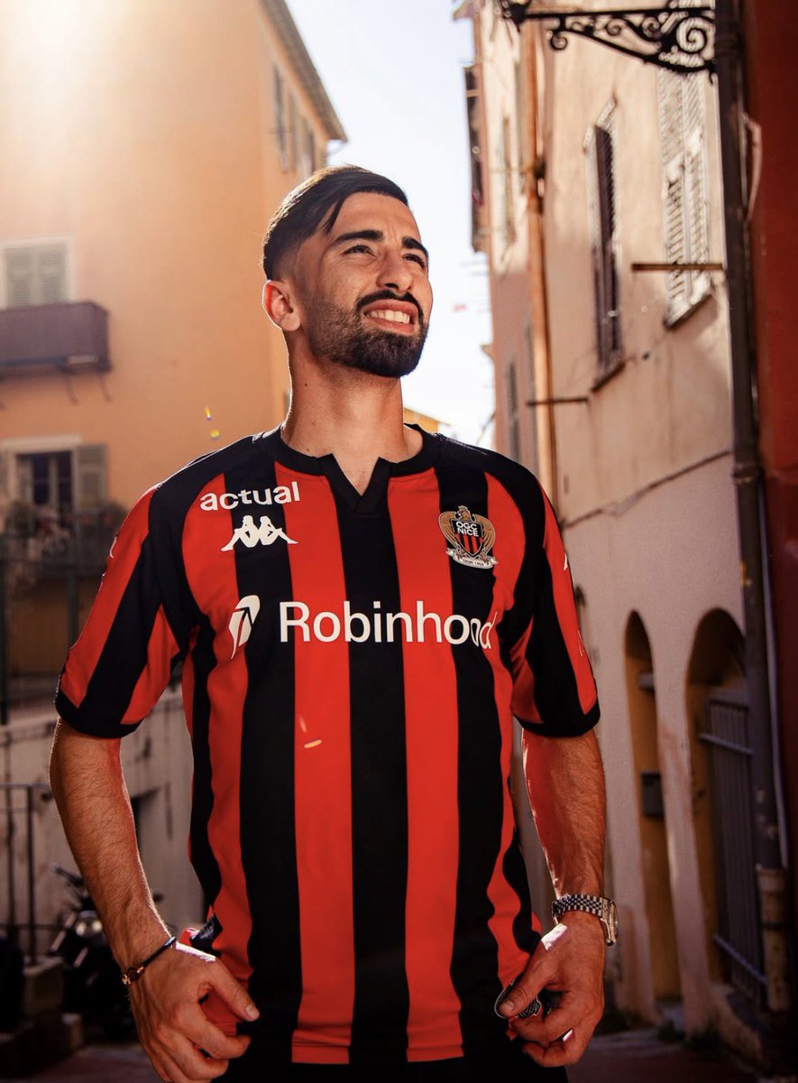 DZzone_'s tweet photo. 🚨LE MERCATO SE TERMINE DANS QUELQUES HEURES ! 

🔥 𝗤𝗨𝗘𝗟𝗟𝗘 𝗡𝗢𝗧𝗘 /𝟭𝟬 𝗣𝗢𝗨𝗥 𝗟𝗘 𝗠𝗘𝗥𝗖𝗔𝗧𝗢 𝗗𝗘 𝗡𝗢𝗦 𝗝𝗢𝗨𝗘𝗨𝗥𝗦 𝗔𝗟𝗚𝗘𝗥𝗜𝗘𝗡𝗦 ? https://t.co/1HKbbmjRGU