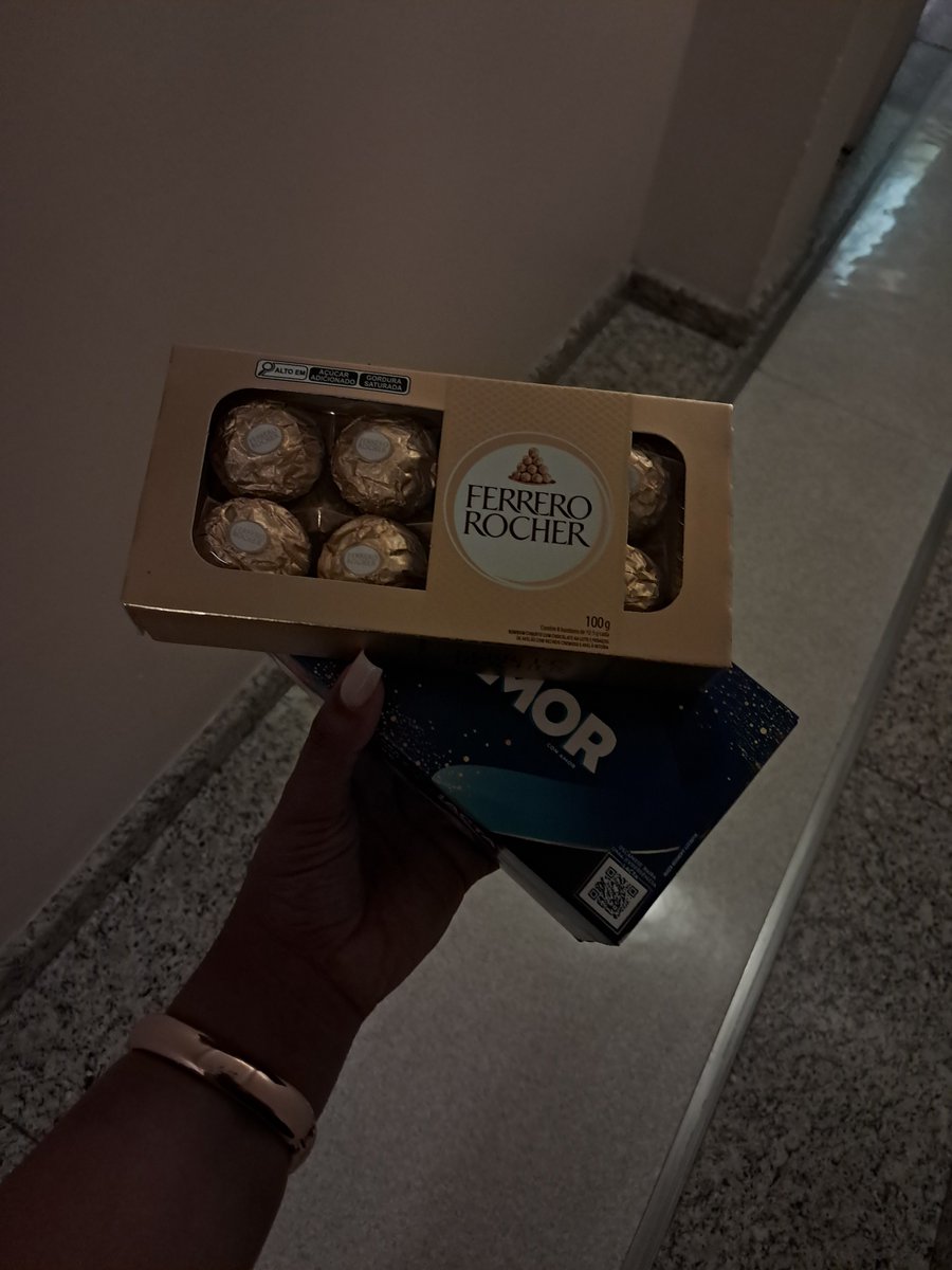 MKellerX's tweet photo. Eu tenho um ponto fraco por pequenos detalhes 🍫🥰

Mimos de um seguidor querido 😏 https://t.co/3Iyeb81HLx