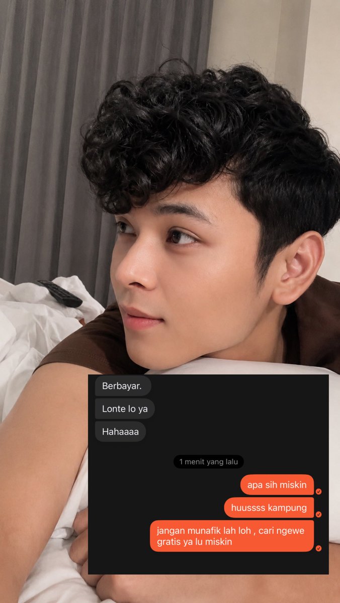 REYJAKARTAREAL's tweet photo. jangan jadi munafik lah , kalau masih pake aplikasi 🤣😆 https://t.co/LVqS4PiABn