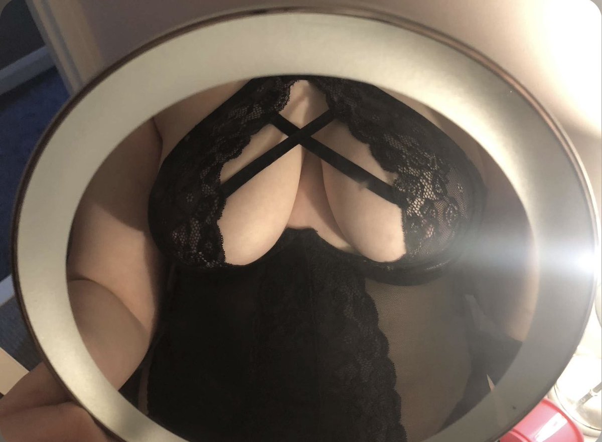 MRSMRRfvm's tweet photo. Maybe you guys like 🍒more than 🍑 https://t.co/My1vvo7fZ7