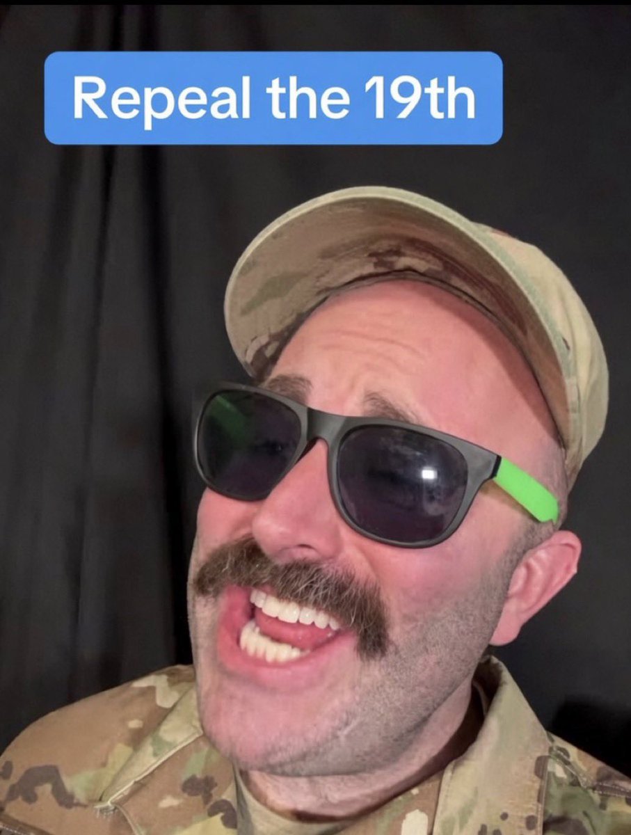 AngryCops's tweet photo. The internet right now https://t.co/sqZc6OagSH