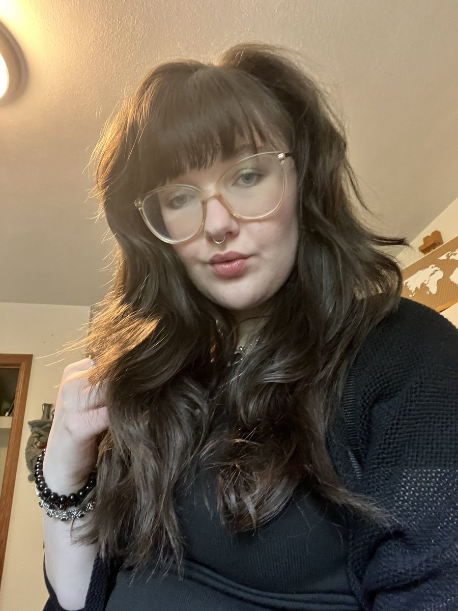 palexpurity's tweet photo. Thanks for all the birthday wishes, I’m such a lucky gal to have so many people support and cherish me🖤 https://t.co/fXth2efEUj