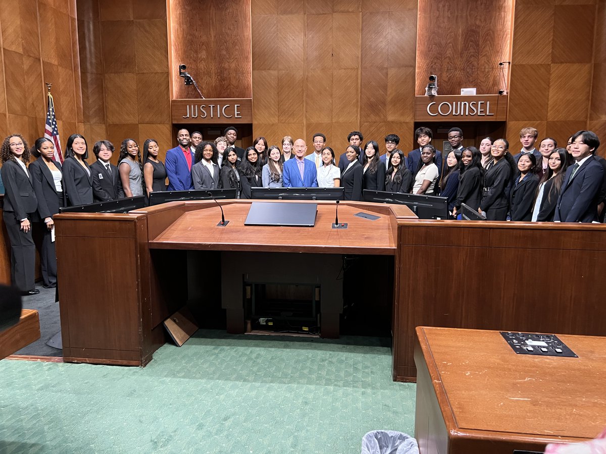 NeighborHOU's tweet photo. Congratulations to the 2026 City of Houston Mayor’s Youth Council!

We are proud to celebrate these young leaders as they bring their voices, ideas and commitment to strengthening Houston’s communities. We look forward to the positive impact they will make across our city. https://t.co/eYasv9Lurd