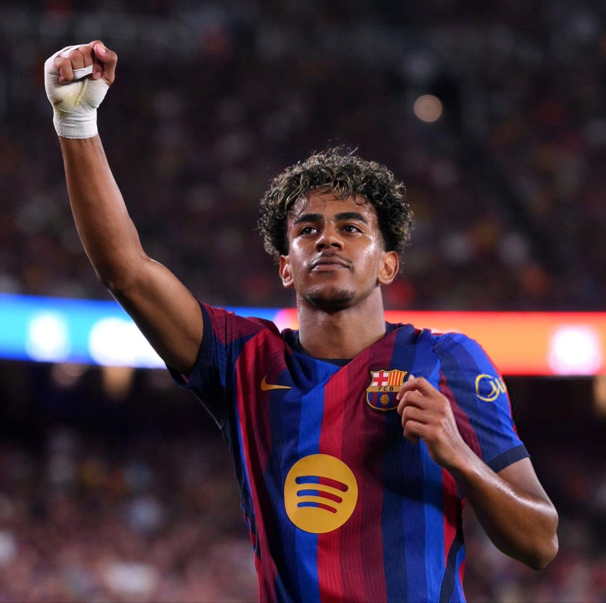Abiolalt's tweet photo. 🗣️ Hamza Abdelkarim:

“As for Lamine Yamal, you already know that he is a magical player, and he has two incredible feet, which allows us to get a lot of pleasure from watching him. Lamine plays for the team and helps all of us do what we want. https://t.co/MevFeMZdbl