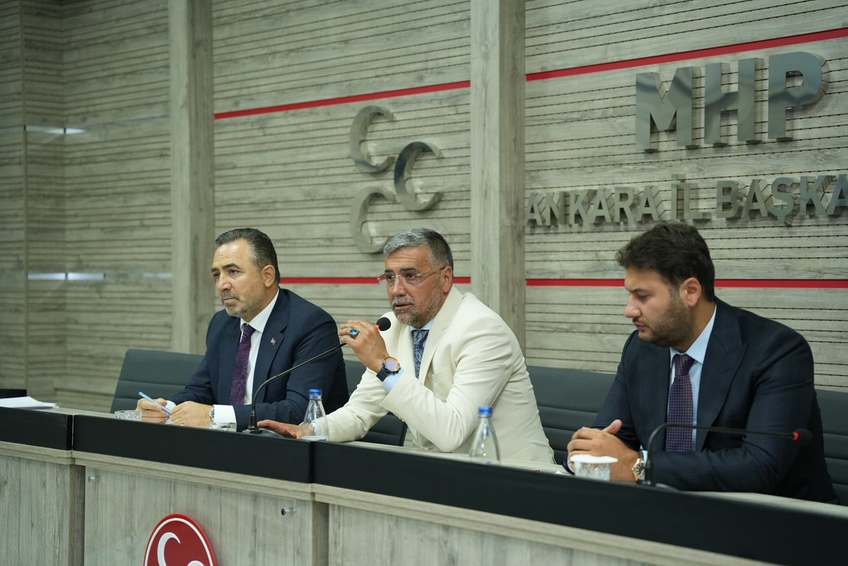 MhpAnkara06's tweet photo. MYK Üyemiz Sn. Seçkin Odabaşı, İl Başkanımız Sn. Alparslan Doğan; yaklaşan Ankara Ticaret Odası (ATO) seçimleri öncesinde, ATO üyesi İl Yönetim Kurulu üyelerimiz ve İlçe Başkanlarımızla bir araya gelerek seçim çalışmalarına ilişkin planlama ve değerlendirme toplantısı gerçekleştirdi.